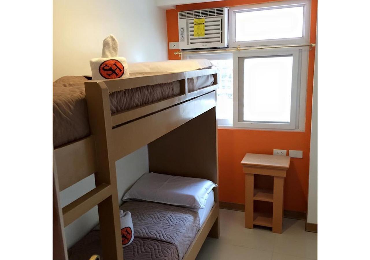 Stone House Hotel Pasay Ngoại thất bức ảnh