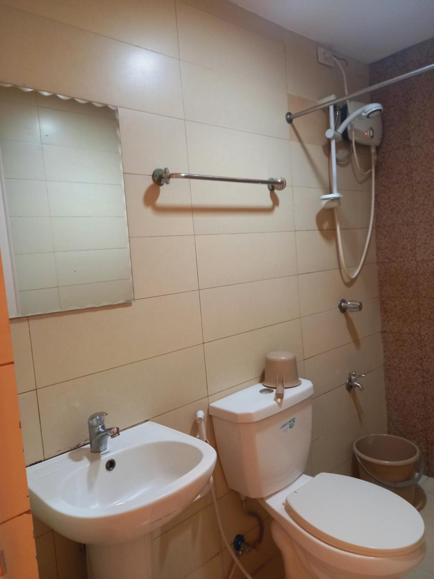 Stone House Hotel Pasay Ngoại thất bức ảnh